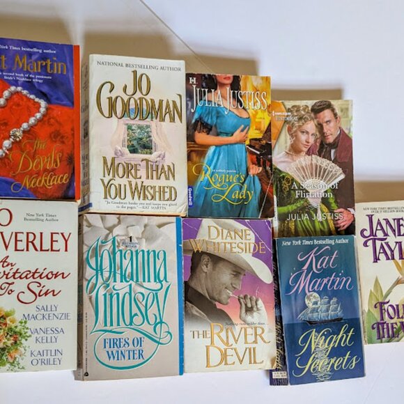 17 Historical Romance Paperback Small by Various Popular Authors - Picture 2 of 8